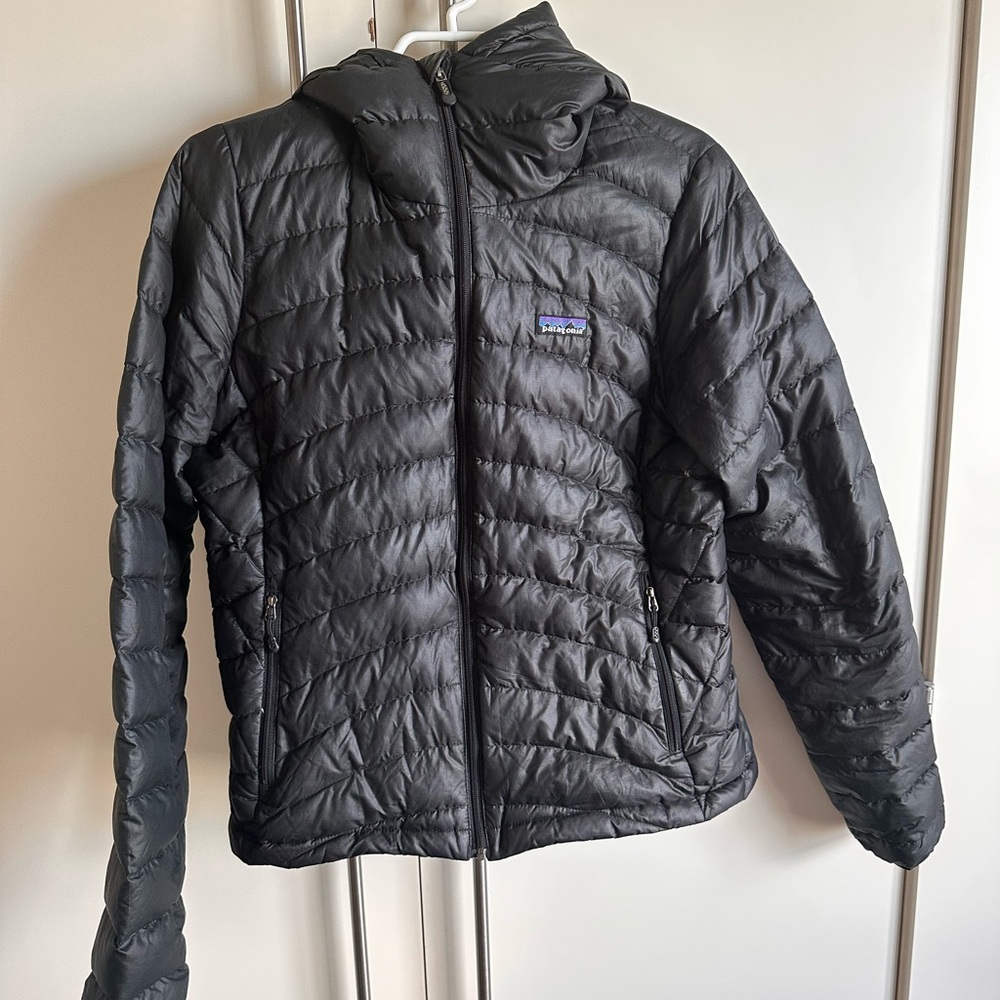 Patagonia Down Sweater- Women’s Medium